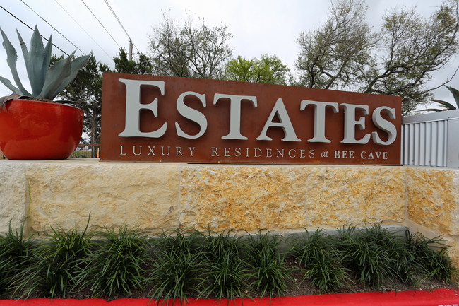 Estates Luxury Residences at Bee Cave PhaseII in Bee Cave, TX - Building Photo - Building Photo