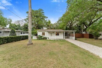 6820 SW 77th Terrace in South Miami, FL - Building Photo - Building Photo