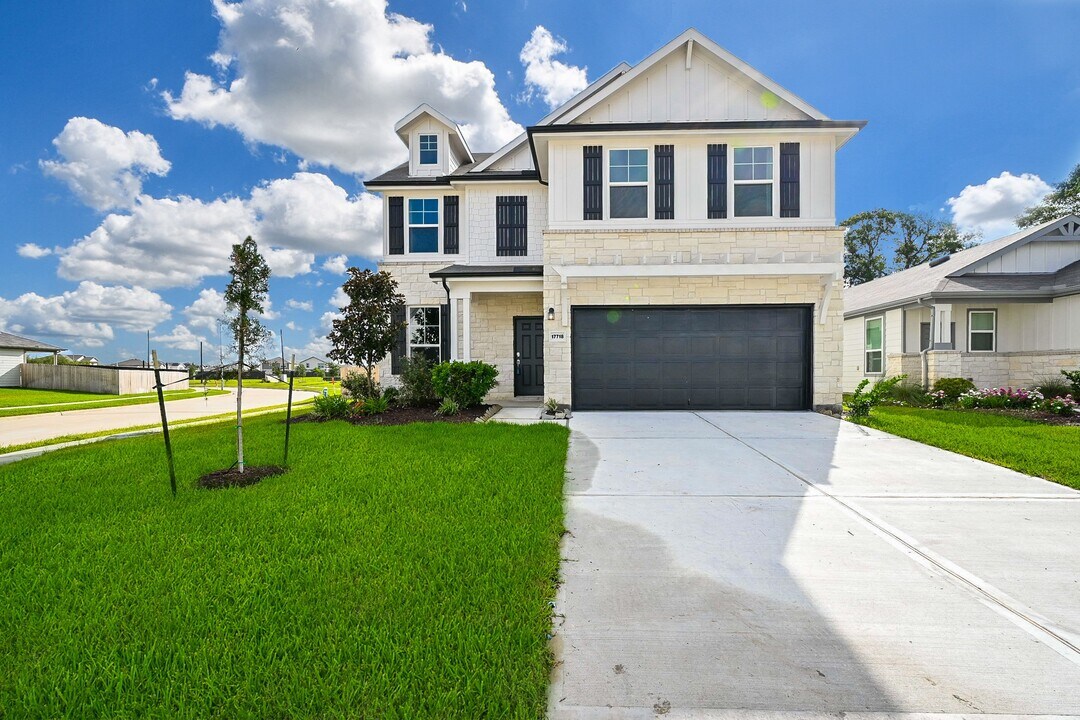 17718 Seed Drill Ln in Hockley, TX - Foto de edificio