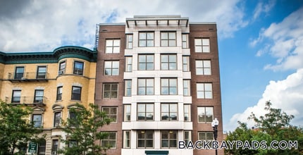 1085 Boylston St in Boston, MA - Foto de edificio - Building Photo