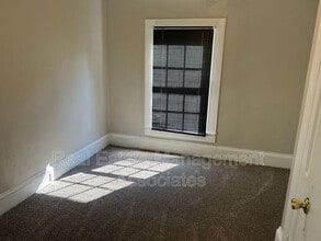 329 E Tinsley St in Griffin, GA - Building Photo - Building Photo