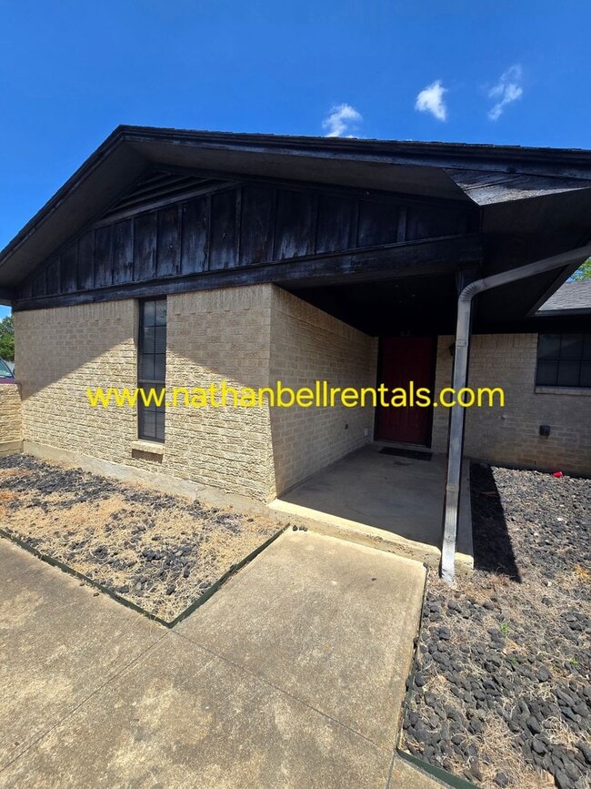 property at 3762 Clarksville St