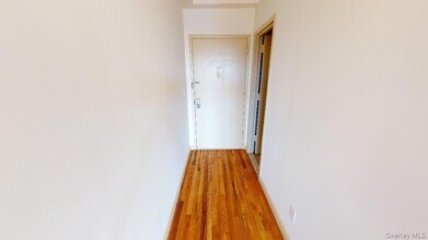 67-09 Austin St, Unit 4A in Queens, NY - Building Photo - Building Photo