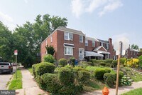 401 PLEASANT St photo'