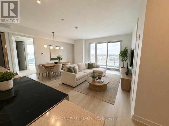 1010 Sandy Beach Rd in Pickering, ON - Building Photo - Building Photo