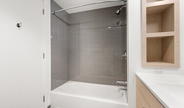 99 Kneeland St, Unit 807 in Boston, MA - Building Photo - Building Photo