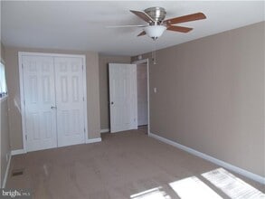 660 Windsor Ave in Maple Shade, NJ - Building Photo - Building Photo