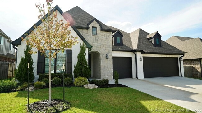 property at 12912 S 6th St