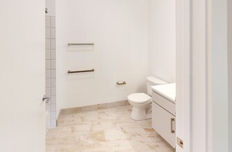 90 Centre St, Unit 600 in Boston, MA - Building Photo - Building Photo
