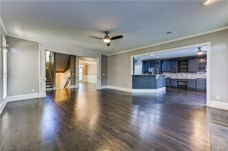 2745 Lenox Rd NE in Atlanta, GA - Building Photo - Building Photo