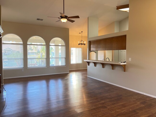 5403 Headlands Dr in Bakersfield, CA - Building Photo - Building Photo