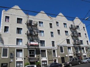 The Grand View Collection Apartments in Los Angeles, CA - Building Photo - Building Photo