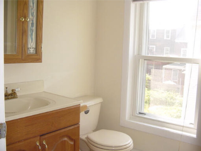 164 Bowen St, Unit TOWNHOUSE in Boston, MA - Building Photo - Building Photo