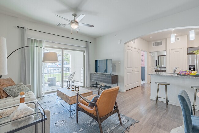 Pioneer Hill in Austin, TX - Foto de edificio - Interior Photo