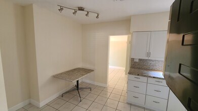 1516 NE 17th Ave in Fort Lauderdale, FL - Building Photo - Building Photo