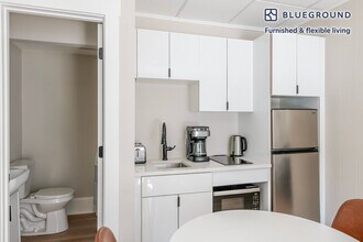 142 Dorchester St in Boston, MA - Building Photo - Building Photo
