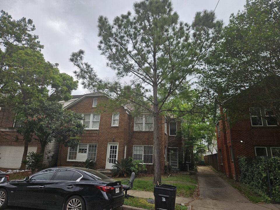 2427 Hazard St, Unit 2 in Houston, TX - Building Photo