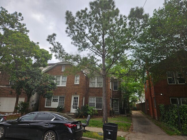 2427 Hazard St, Unit 2