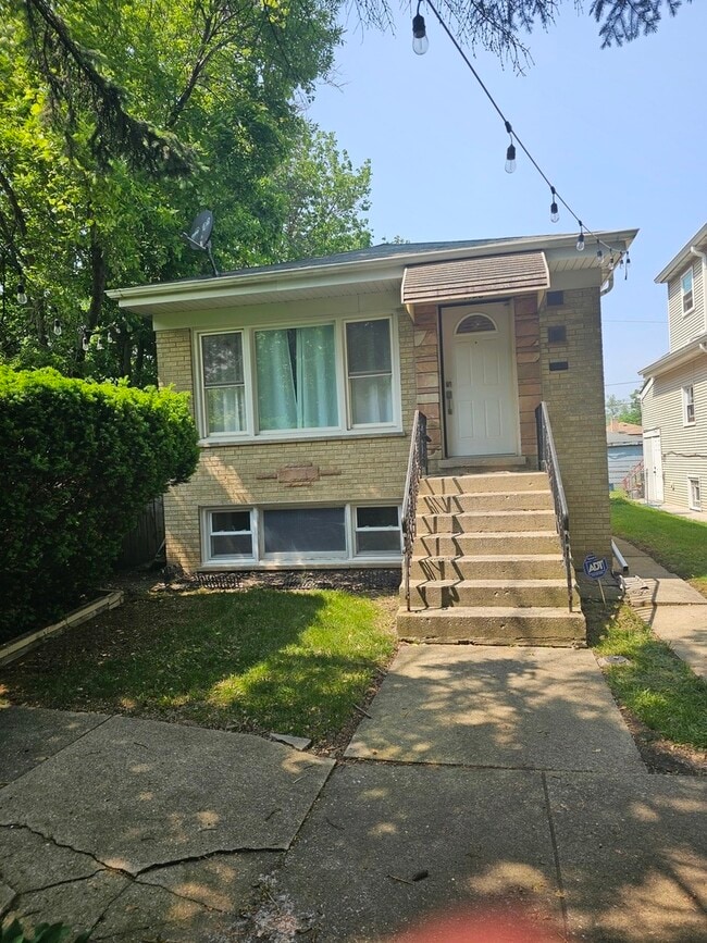 property at 4928 W Strong St