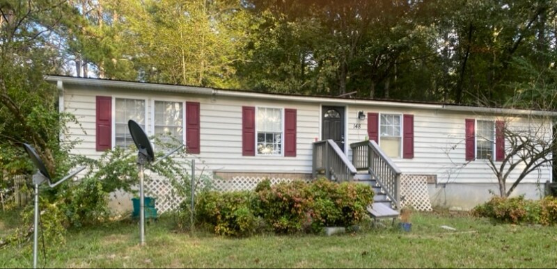 148 Pine Tree Path in Dallas, GA - Building Photo