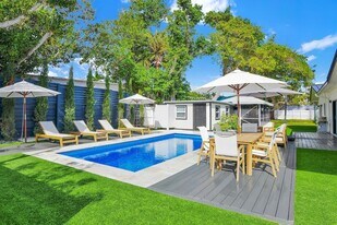 3210 Palm Dr in Delray Beach, FL - Building Photo