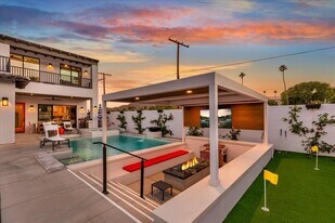 51120 Avenida Navarro in La Quinta, CA - Building Photo