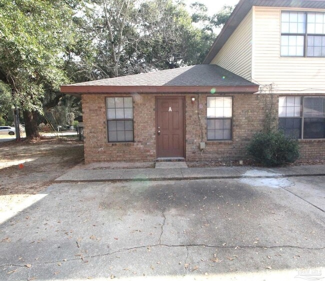 1455 Acorn Ln in Pensacola, FL - Building Photo - Building Photo