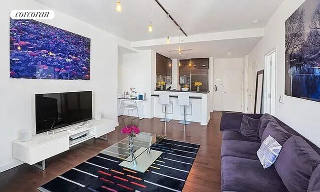 101 W 24 St in New York, NY - Building Photo - Building Photo