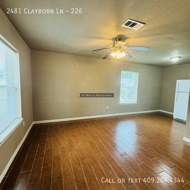 2481 Clayborn in Silsbee, TX - Building Photo - Building Photo