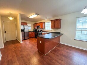 3116 Flintlock Dr in Pensacola, FL - Building Photo - Building Photo