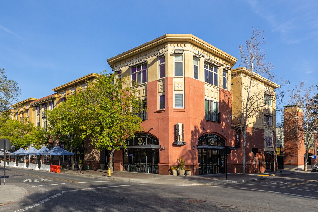 191-201 E Campbell Ave in Campbell, CA - Building Photo