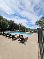 5855 N Kolb Rd in Tucson, AZ - Building Photo