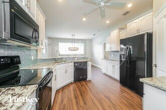 5920 Buck Run Dr in Lakeland, FL - Building Photo - Building Photo
