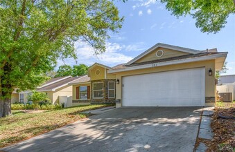 751 Wildflower Dr in Palm Harbor, FL - Building Photo - Building Photo