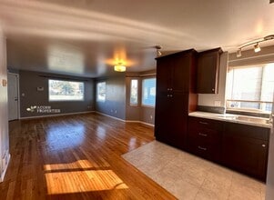 537 NE Ellis Way in Oak Harbor, WA - Building Photo - Building Photo