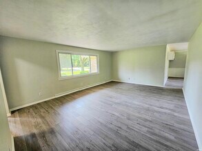 6905 Bradford Dr in Fort Wayne, IN - Building Photo - Building Photo