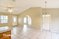 501 Greenview Terrace photo'