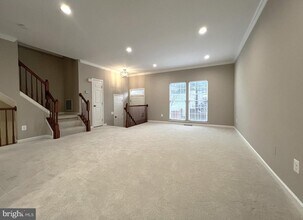 2035 Madrillon Springs Ct in Vienna, VA - Building Photo - Building Photo