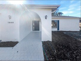 7846 Cayuga Dr in New Port Richey, FL - Building Photo