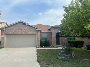 8103 Jalane Park in San Antonio, TX - Building Photo - Building Photo