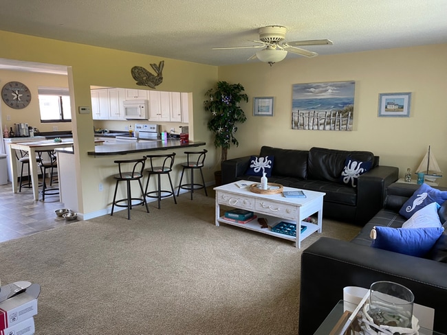 property at 275 North End Blvd
