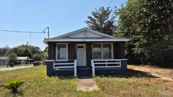 2501 N Tarragona St in Pensacola, FL - Building Photo