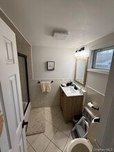 33 Chestnut St in Pearl River, NY - Building Photo - Building Photo