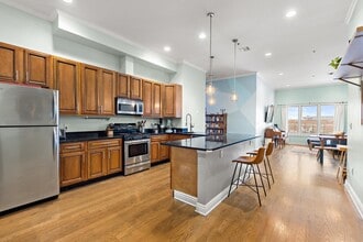 544 28th St in Union City, NJ - Building Photo - Building Photo