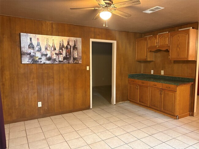 property at 415 Zinn Dr