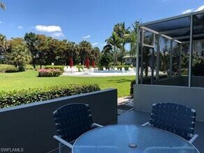 215 Cypress Way E-Unit -C4 in Naples, FL - Building Photo - Building Photo