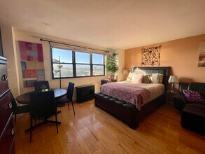 1225 John F. Kennedy Blvd-Unit -7C in Bayonne, NJ - Foto de edificio - Building Photo
