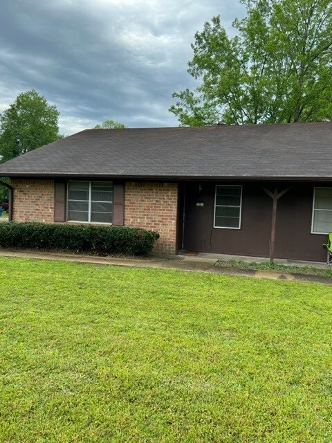 Eastgate Apartments in Gladewater, TX - Foto de edificio