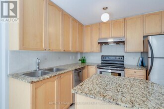 78 Carr St in Toronto, ON - Building Photo - Building Photo