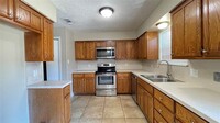 2215 Madrid Ct in Arlington, TX - Building Photo - Building Photo